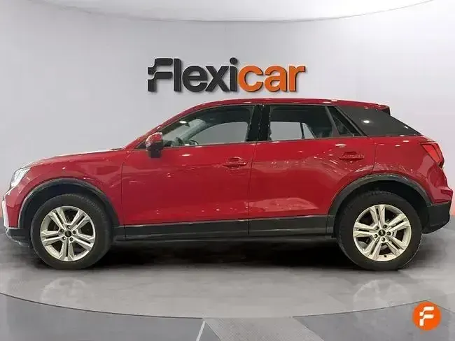 Usado Audi Q2 Advanced Plus 116 CV (85 kW) 2022 Rojo SUV