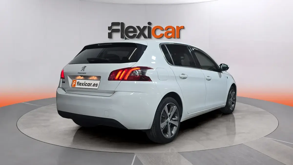 Usado Peugeot 308 S 131 CV (96 kW) 2020 Blanco Berlina