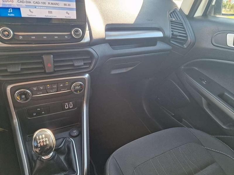 Usado Ford Ecosport Trend 99 CV (72 kW) 2020 Blanco SUV