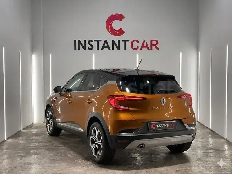 Usado Renault Captur Evolution 160 CV (117 kW) 2023 Naranja SUV