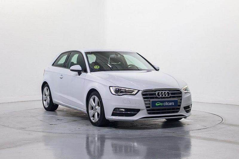 Usado Audi A3 Ambition 150 CV (110 kW) 2014 Blanco Berlina