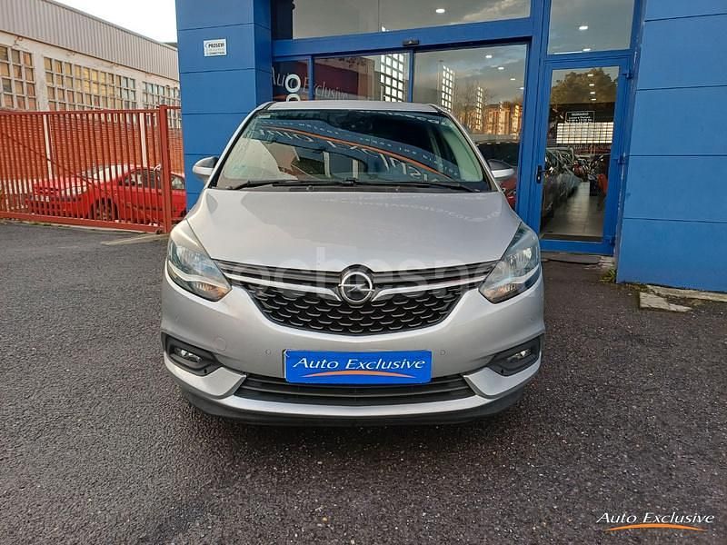Usado Opel Zafira Excellence 134 CV (98 kW) 2018 Gris / plata Monovolumen