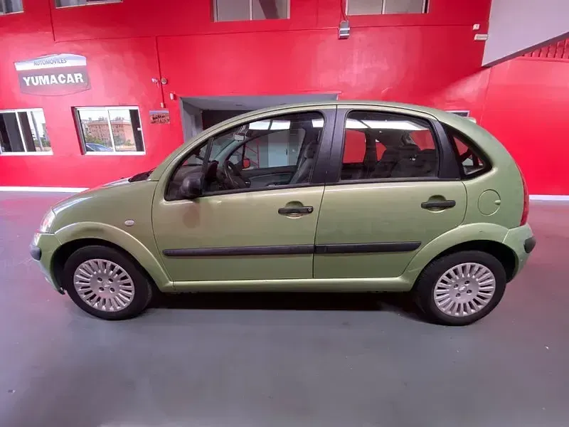 Usado Citroën C3 75 CV (55 kW) 2004 Verde Berlina