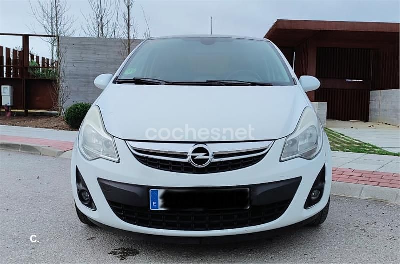 Usado Opel Corsa Color Edition 100 CV (73 kW) 2011 Blanco Utilitario