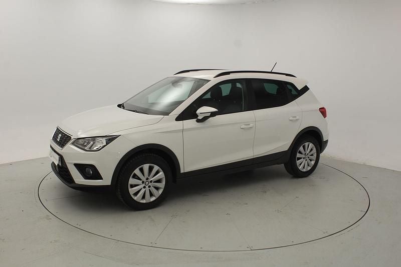Usado Seat Arona Ecomotive 95 CV (69 kW) 2018 Blanco SUV