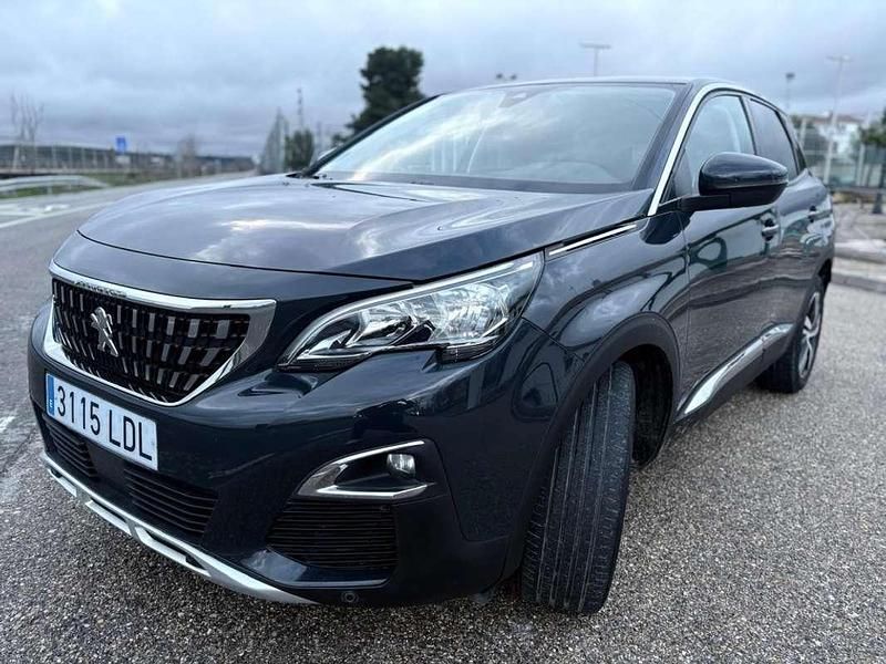 Usado Peugeot 3008 Active 131 CV (96 kW) 2020 Negro SUV