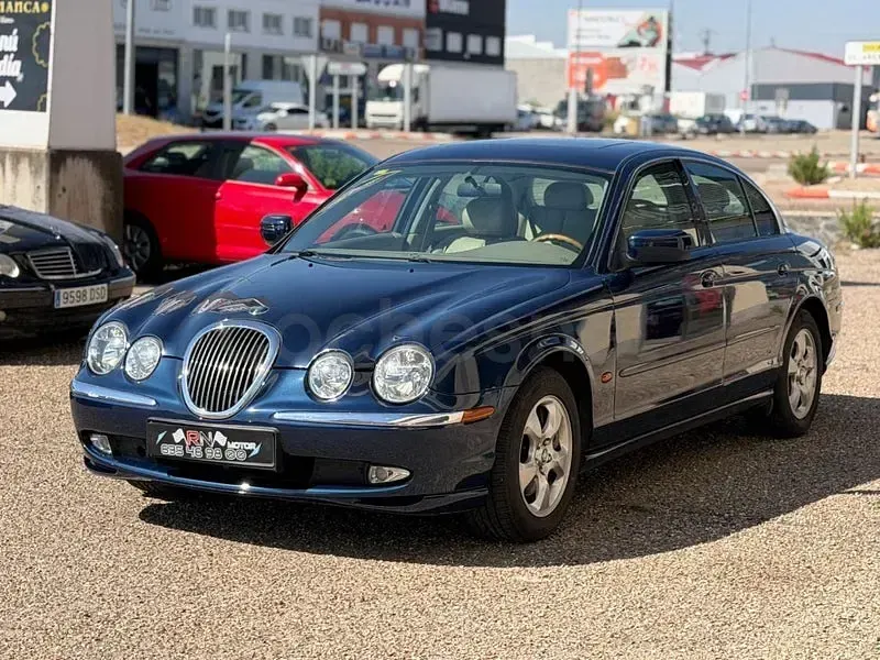 Usado Jaguar S-Type Executive 238 CV (175 kW) 2000 Azul Berlina
