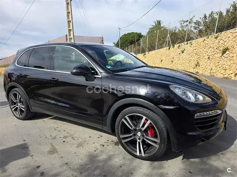 Usado Porsche Cayenne 240 CV (176 kW) 2011 Negro SUV