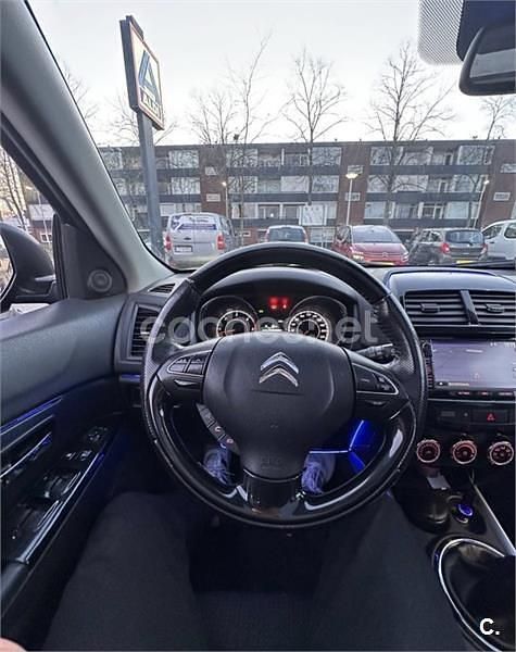 Käytetty Citroën C4 Aircross Exclusive 114 HP (83 kW) 2016 Sininen Katumaasturi