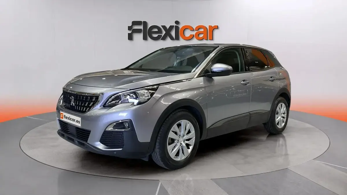 Usado Peugeot 3008 Active 131 CV (96 kW) 2017 Gris SUV