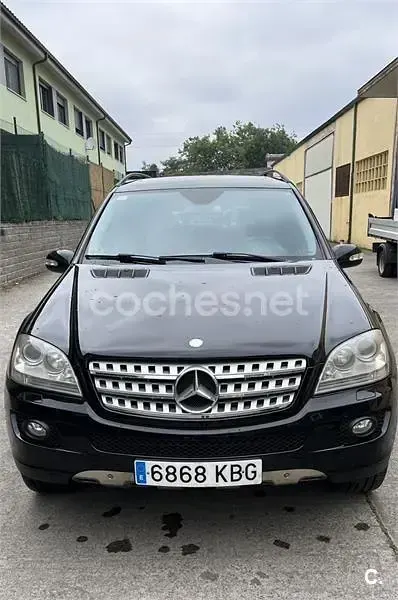 Usado Mercedes ML320 224 CV (164 kW) 2006 Negro SUV