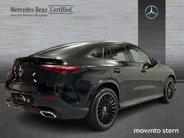 Usado Mercedes GLC300 AMG line 258 CV (189 kW) 2024 Negro obsidiana  pintura metalizada SUV