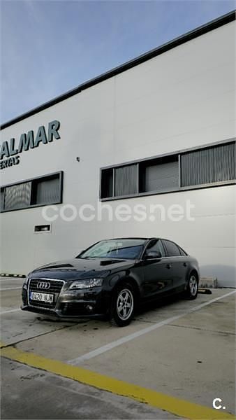 Usado Audi A4 160 CV (117 kW) 2009 Negro Berlina