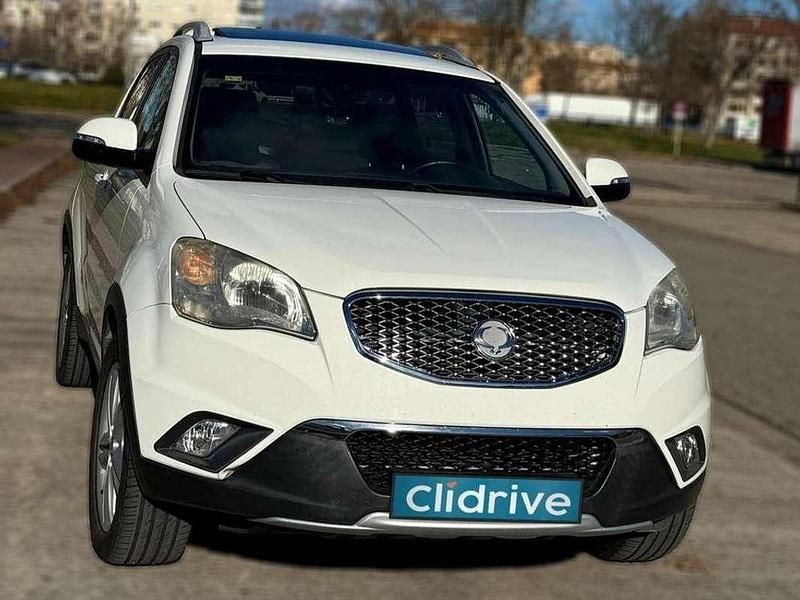 Usado Ssangyong (KGM) Korando Limited 175 CV (128 kW) 2012 Blanco SUV