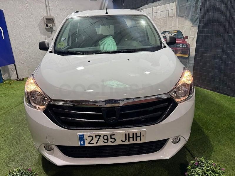 Usado Dacia Lodgy Ambiance 107 CV (78 kW) 2015 Blanco Monovolumen
