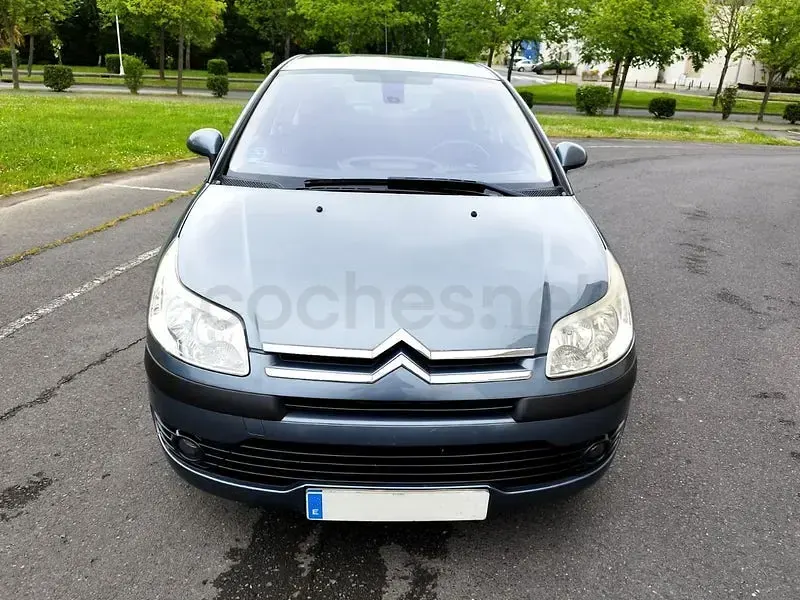 Usado Citroën C4 110 CV (80 kW) 2008 Gris / plata Berlina