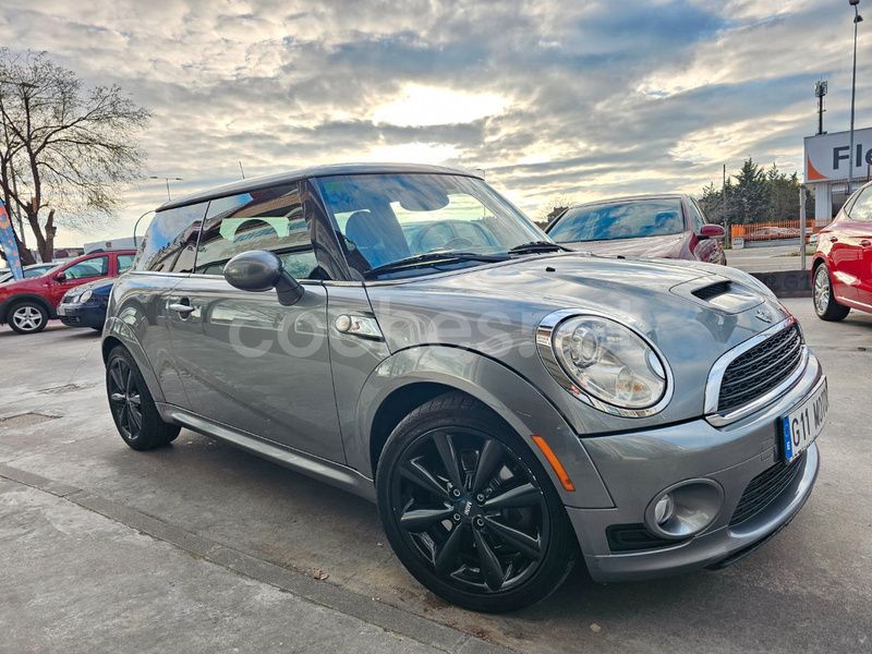 Gris / plata Usado 2008 Mini Cooper S Utilitario | 9975 € (Precio justo) - Imagen 1/4