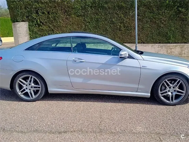 Usado Mercedes E250 204 CV (150 kW) 2015 Gris / plata Coupe