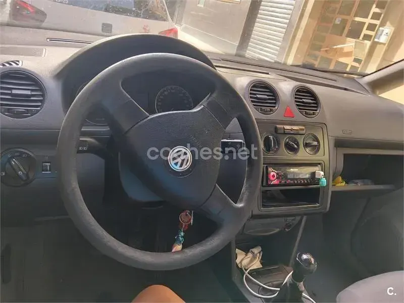Usado VW Caddy 75 CV (55 kW) 2006 Blanco Monovolumen