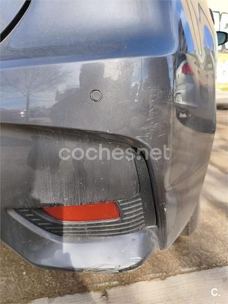 Usado Lexus CT200h 136 CV (100 kW) 2015 Gris / plata Berlina