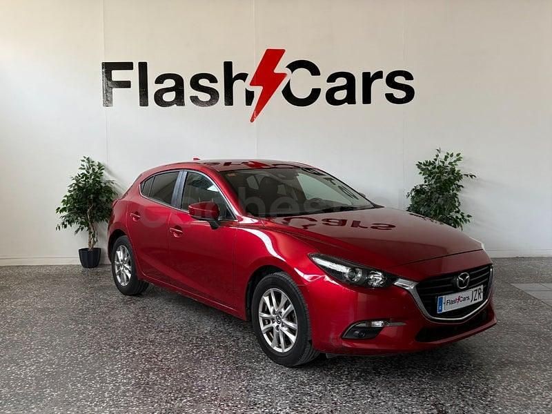 Usado Mazda 3 Style 120 CV (88 kW) 2017 Granate Berlina