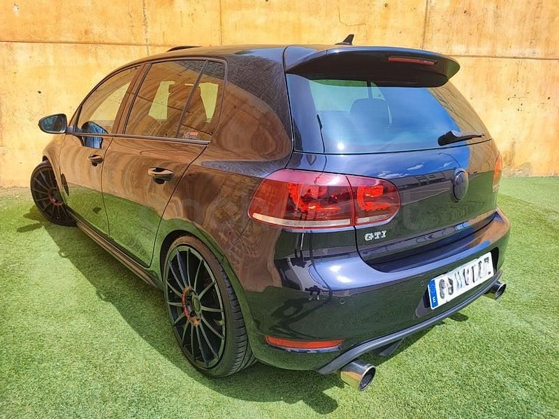 Usado VW Golf VI GTI 210 CV (154 kW) 2011 Negro Utilitario