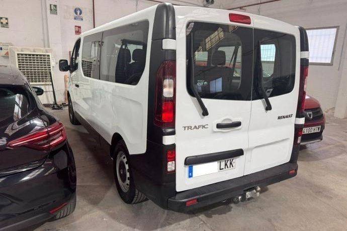 Usado Renault Trafic 120 CV (88 kW) 2020 Blanco Monovolumen