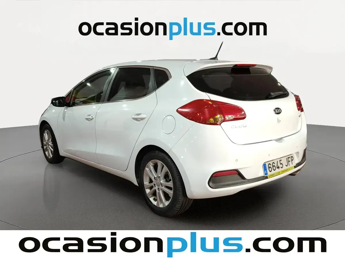 Usado Kia Ceed GT 128 CV (94 kW) 2015 Blanco Utilitario