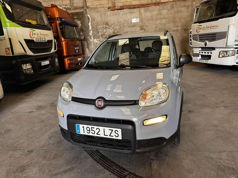 Usado Fiat Panda 69 CV (50 kW) 2022 Gris Utilitario