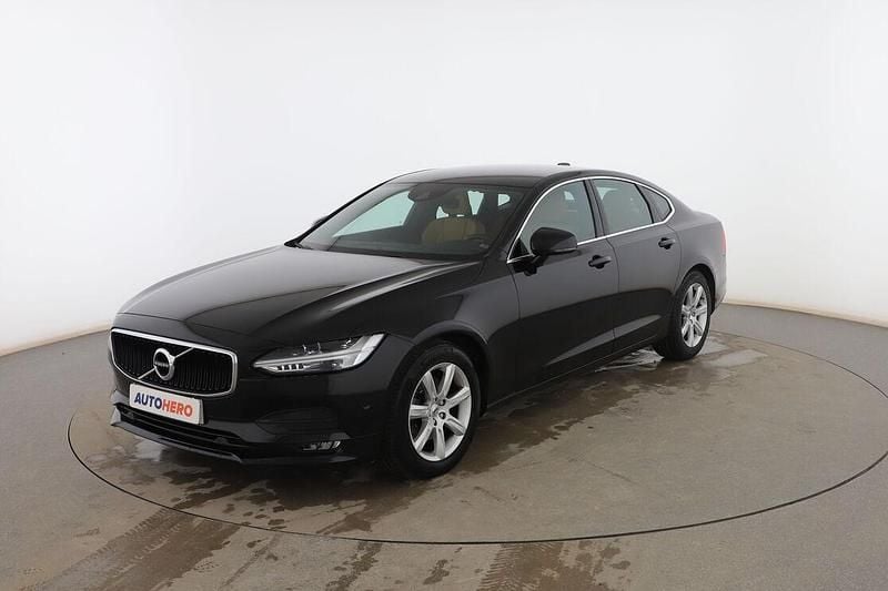 Negro Usado 2018 Volvo S90 Momentum Berlina | 23.899 € (Precio justo) - Imagen 1/3