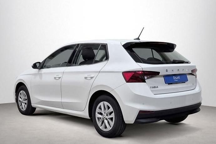 Usado Skoda Fabia Ambition 95 CV (69 kW) 2023 Utilitario