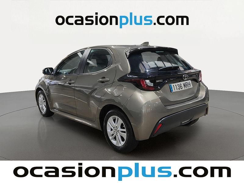 Begagnad Toyota Yaris Edition 125 HK (91 kW) 2024 Brun Halvkombi