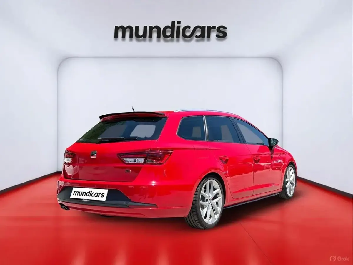 Usado Seat Leon FR 184 CV (135 kW) 2015 Rojo Familiar