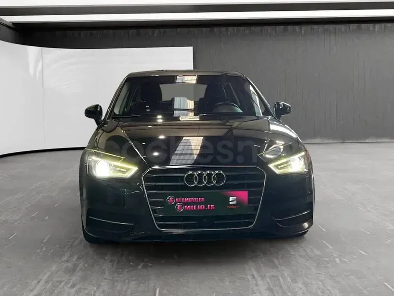 Usado Audi A3 Advanced 110 CV (80 kW) 2015 Negro Berlina