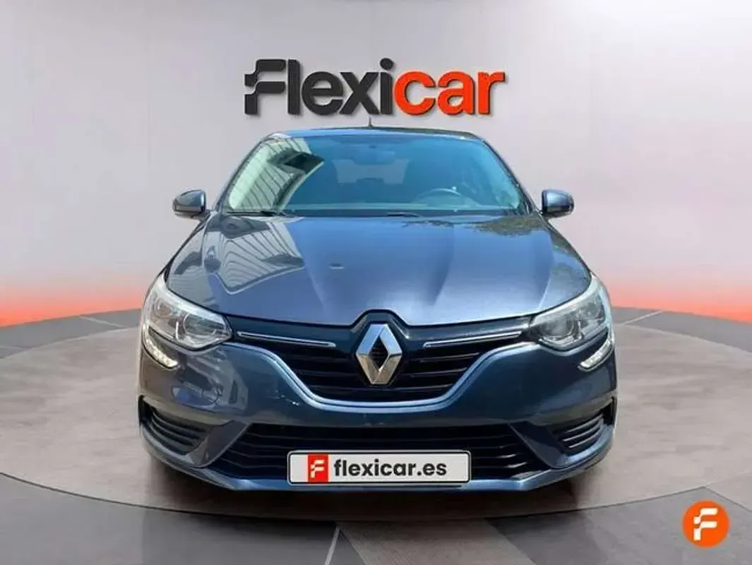 Usado Renault Mégane III Intens 101 CV (74 kW) 2016 Gris Utilitario