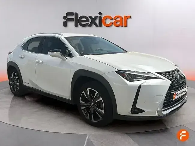 Usado Lexus UX Business Edition 184 CV (135 kW) 2019 Blanco SUV