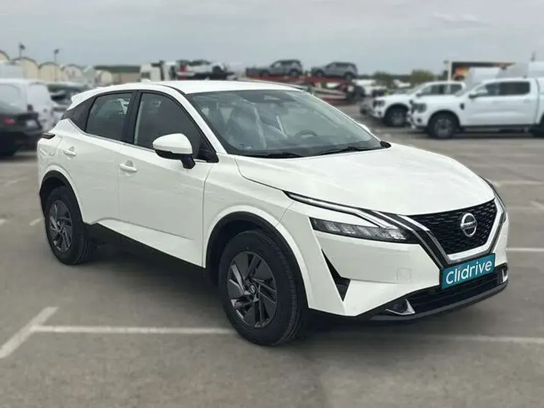 Usado Nissan Qashqai Acenta 140 CV (102 kW) 2022 Blanco SUV