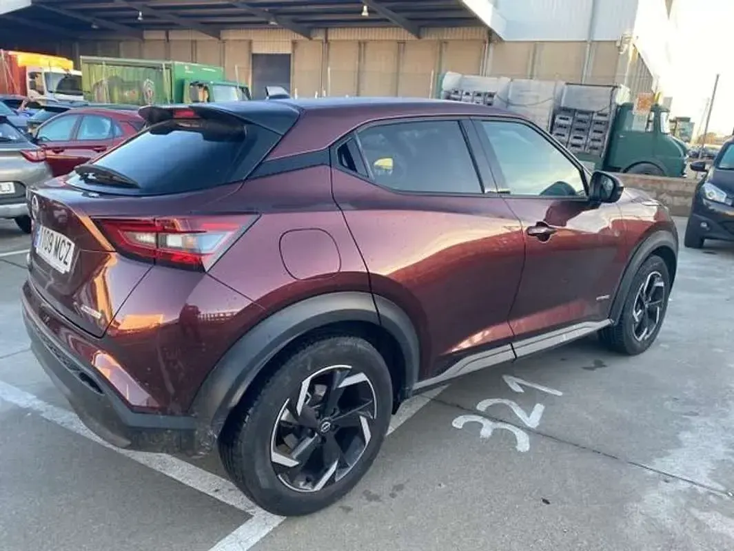 Usado Nissan Juke N-Connecta 143 CV (105 kW) 2022 Rojo SUV