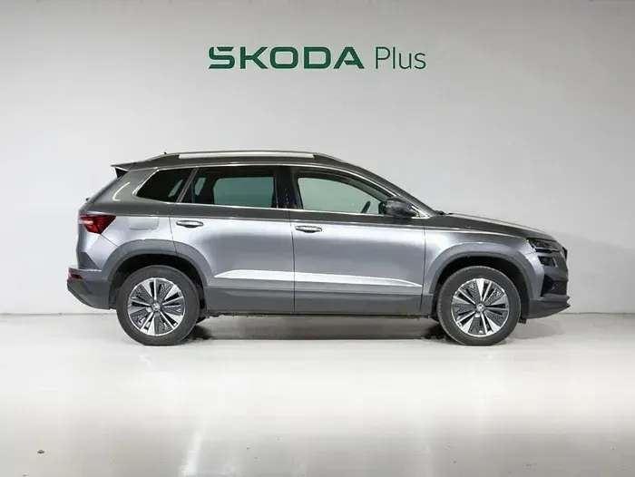 Usado Skoda Karoq Selection 150 CV (110 kW) 2025 Gris SUV