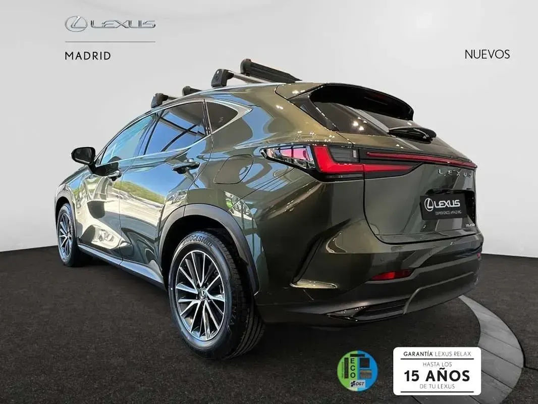 Nuevo Lexus NX450h+ 147 CV (108 kW) 2026 Verde SUV