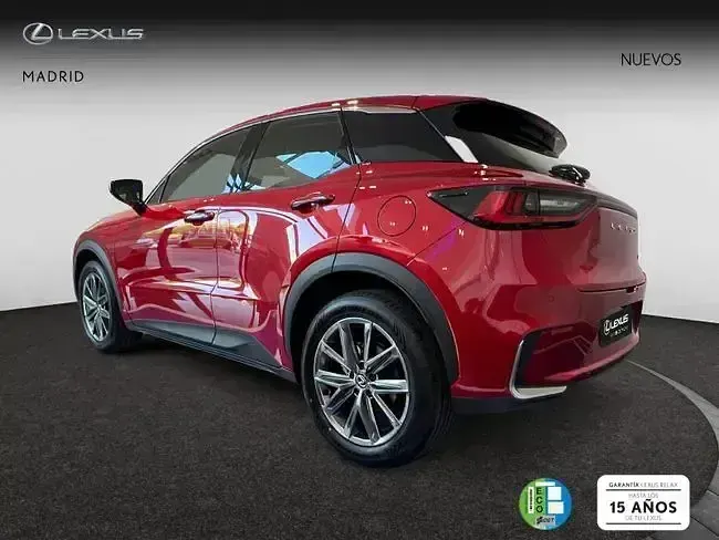 Nuevo Lexus LBX 136 CV (100 kW) 2026 Rojo SUV