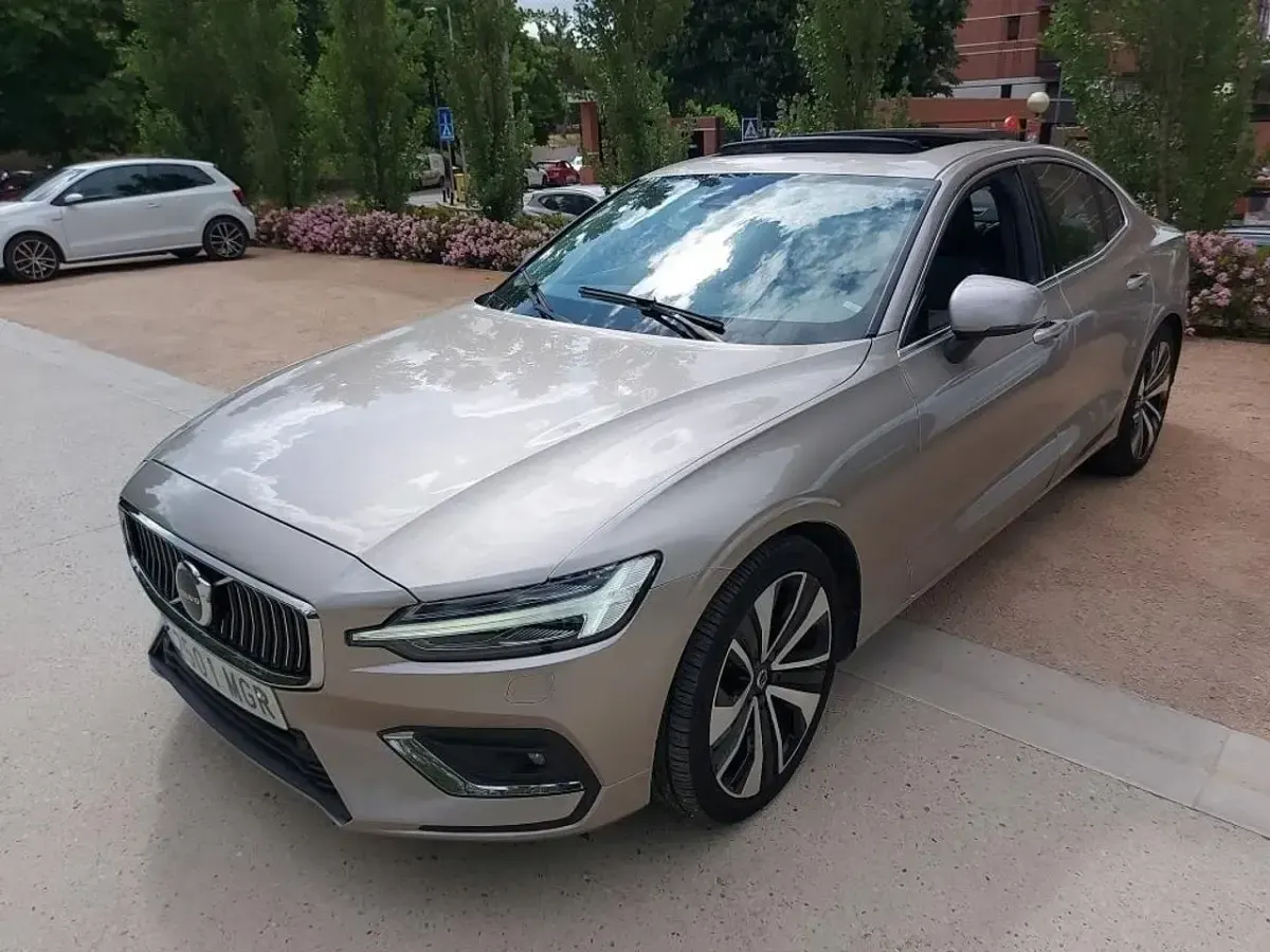 Usado Volvo S60 Plus 197 CV (144 kW) 2023 Beige Berlina