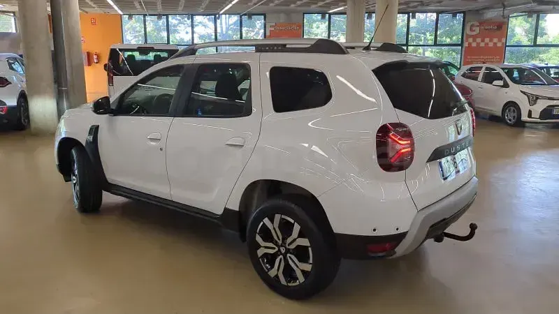 Usado Dacia Duster Prestige 130 CV (95 kW) 2022 Blanco SUV
