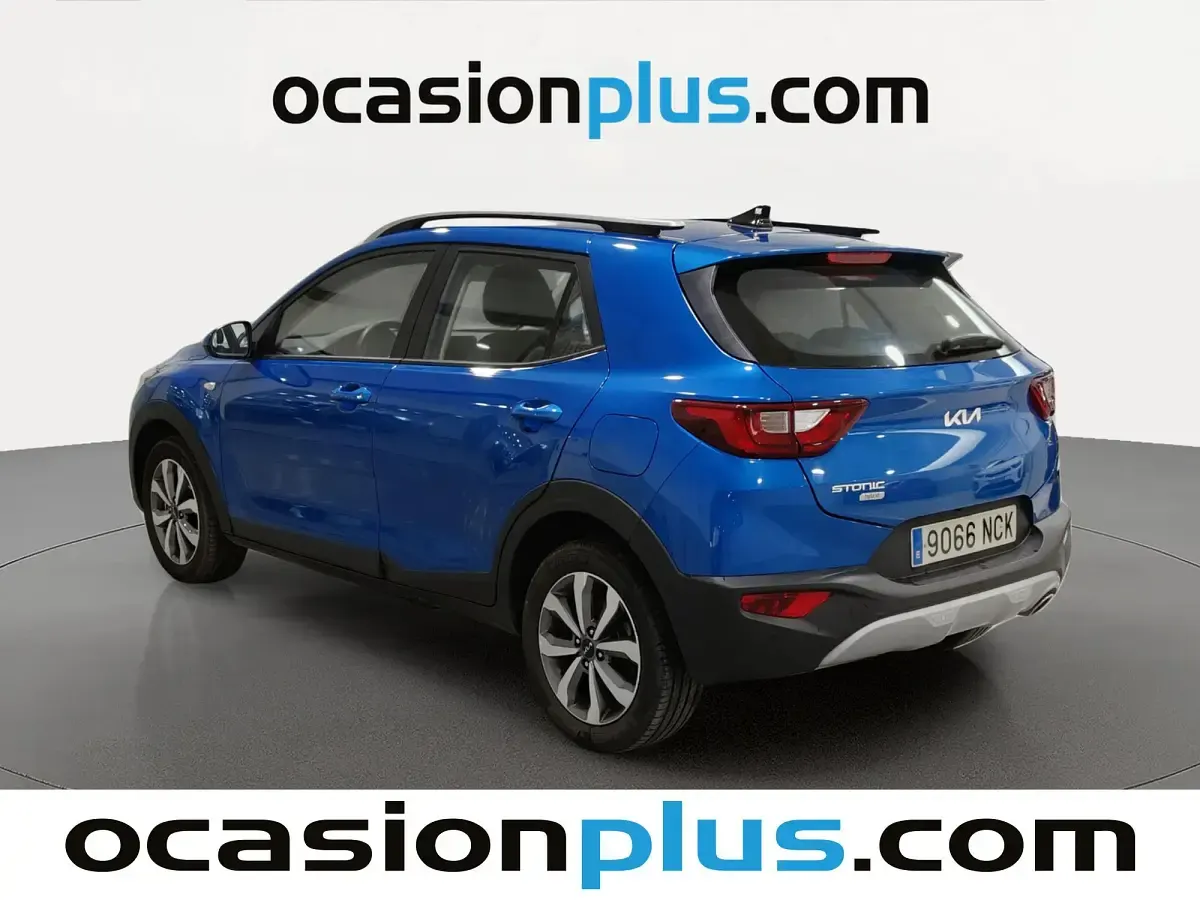 Usado Kia Stonic 101 CV (74 kW) 2025 Azul SUV