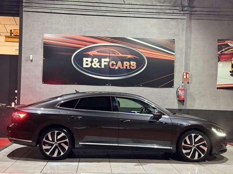 Usado VW Arteon R-line 150 CV (110 kW) 2023 Gris Coupe