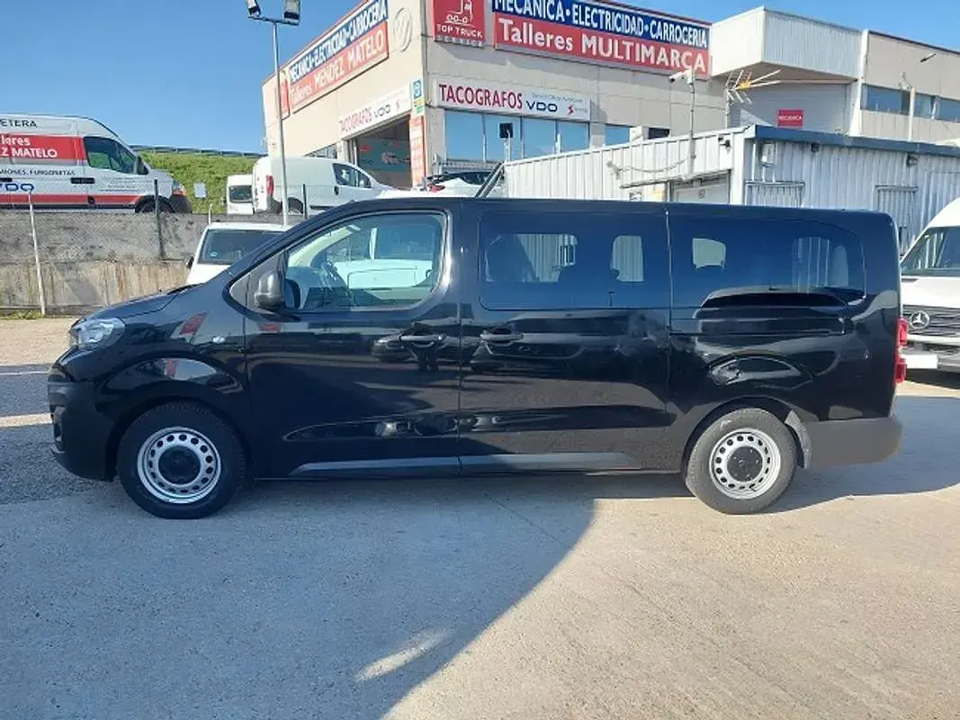 Usado Peugeot Expert S 122 CV (89 kW) 2022 Negro Van