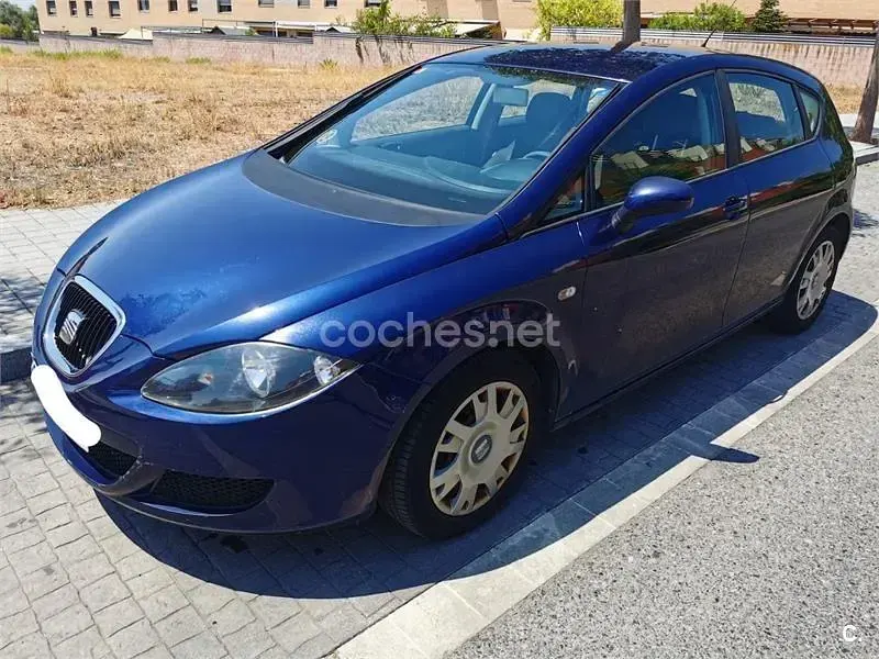 Usado Seat Leon Ecomotive 105 CV (77 kW) 2008 Azul Utilitario