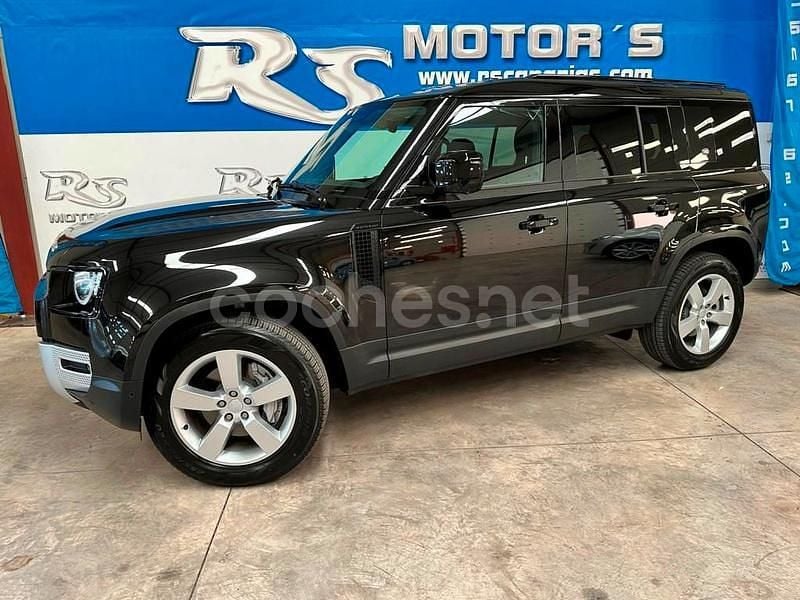Negro Usado 2024 Land Rover Defender 75th Limited Edition SUV | 69.990 € (Buen precio) - Imagen 1/4