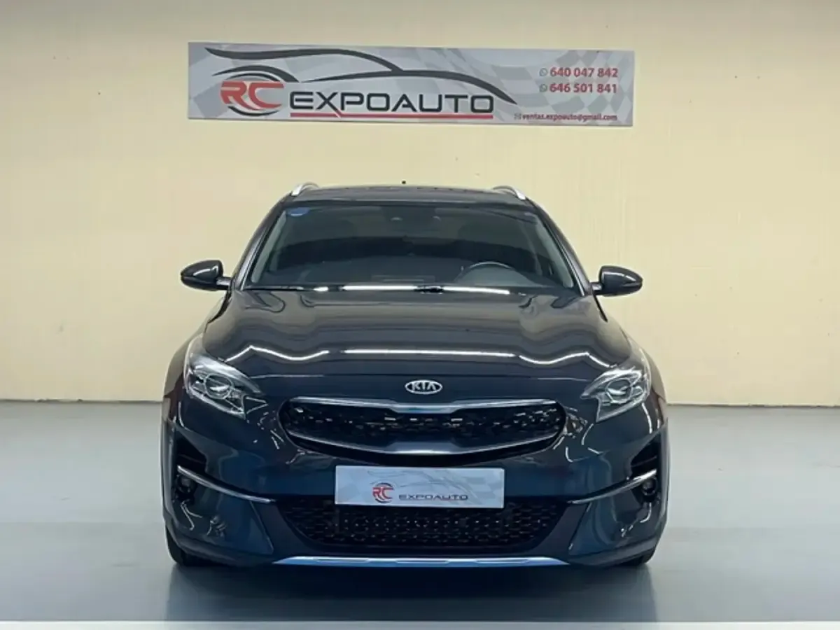 Usado Kia XCeed 141 CV (103 kW) 2021 Gris SUV