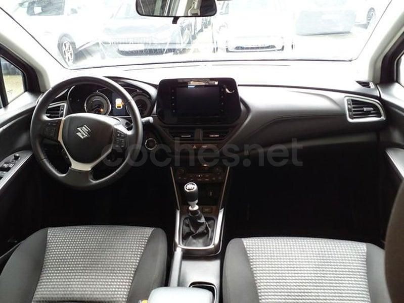 Usado Suzuki SX4 S-Cross 129 CV (94 kW) 2024 Gris / plata SUV